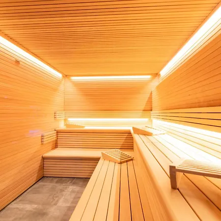 Hotel Hovima - For Cool Adults